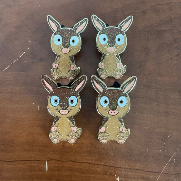 Veefriends Road to Veecon Articulate Armadillo Core, Shimmer, Cosmic Pin BUNDLE - Picture 4 of 11